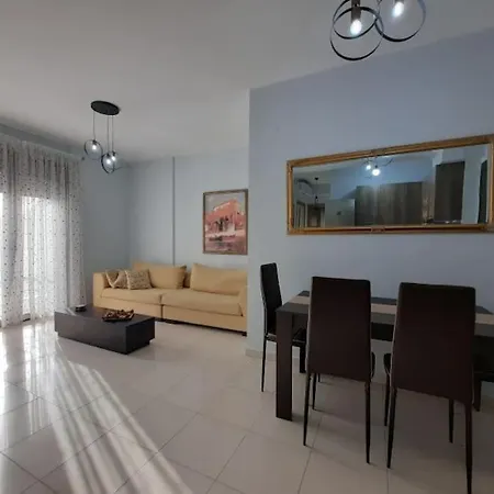 Two Bedroom Modern Apartment Komotini Buitenkant foto