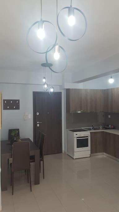 Two Bedroom Modern Apartment *