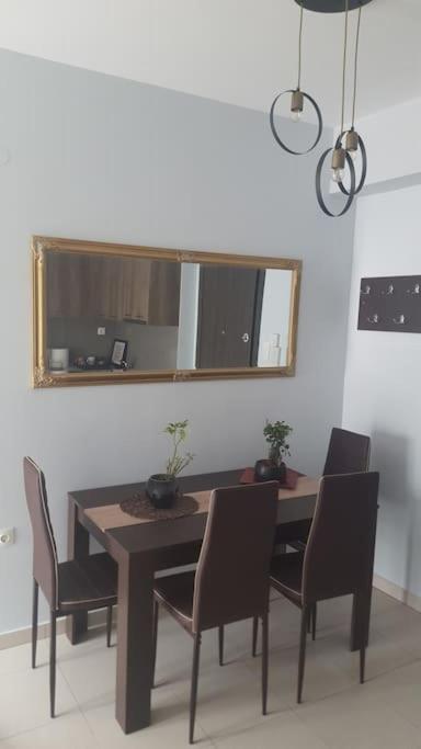 Two Bedroom Modern Apartment *